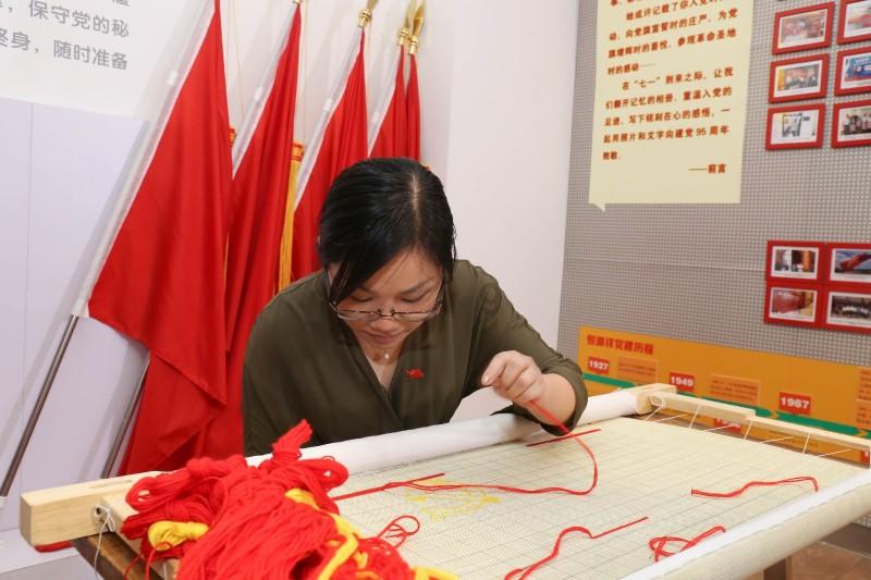 “拍马屁”是优秀文化还是糟粕文化，为何有些人喜欢“拍马屁”？游戏画面